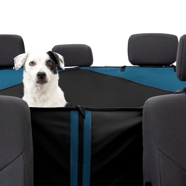 KURGO ROVER HAMMOCK – vízálló autós ülésvédő kutyáknak
Védd meg az autód üléseit a szőrtől, kosztól és karcolásoktól, miközben kutyád kényelmesen és biztonságosan utazik!
A Rover Hammock kutyás autós ülésvédő tökéletes megoldás minden gazdinak, aki szereti tisztán tartani az autóját – és a kedvencének is a legjobbat akarja.
Ez a vízálló és foltálló hátsó ülésvédő biztonságosan rögzíthető az első és hátsó ülések között, így teljes védelmet nyújt az autó kárpitjának. 